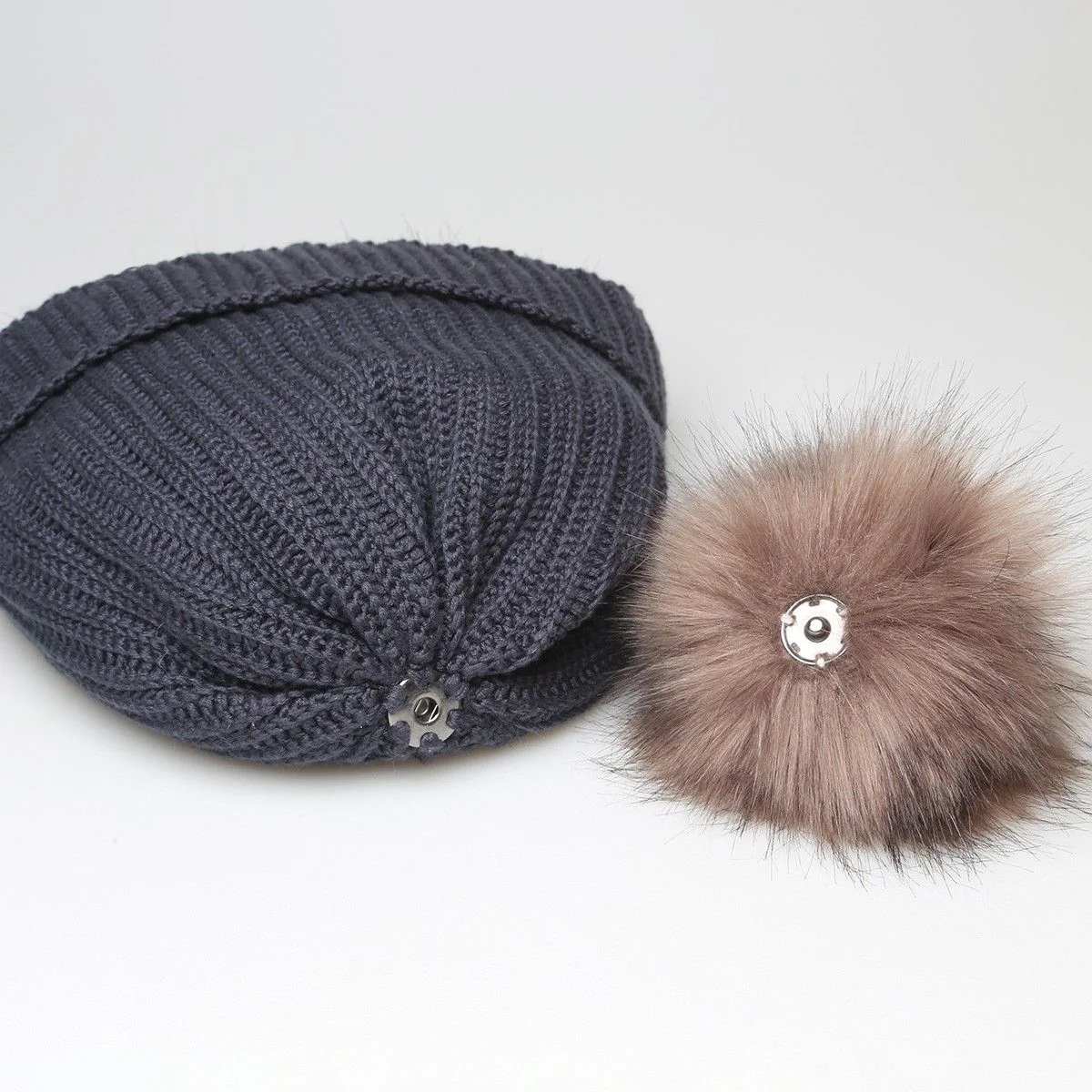 Pom Pom - Brown - Image 2