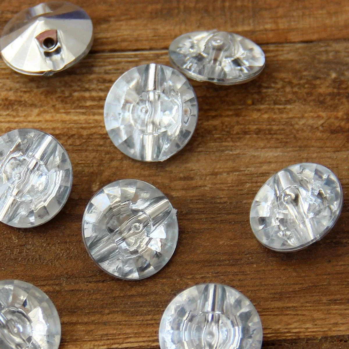 Tunnel Shank Cocktail Buttons - 18 mm (0.7 inches) - Image 10