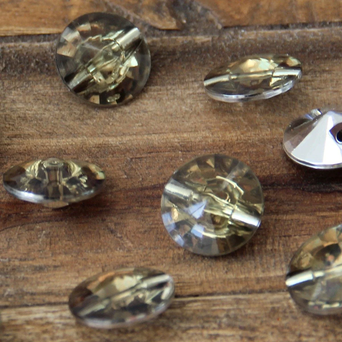 Tunnel Shank Cocktail Buttons - 18 mm (0.7 inches) - Image 14