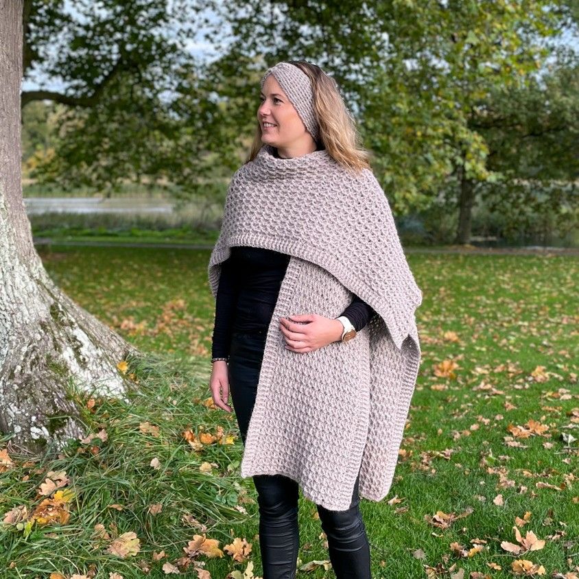 Alpaca Hygge - Ruana - Image 6