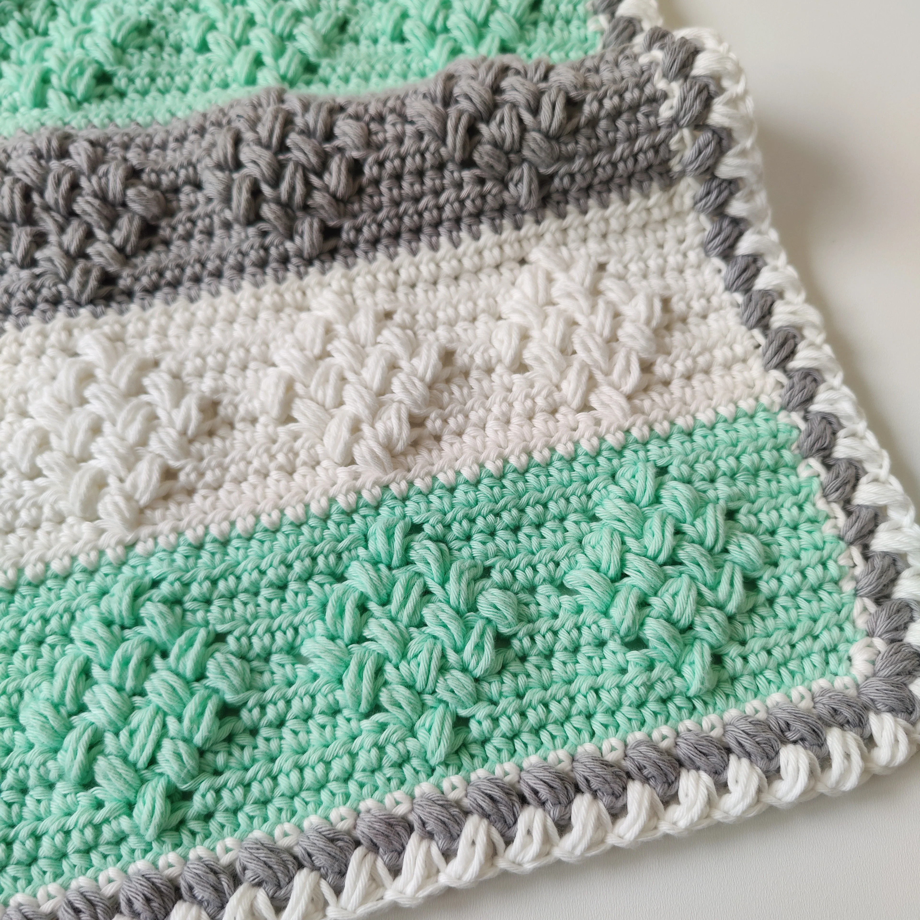 Diamond Bobble - Blanket - Image 4