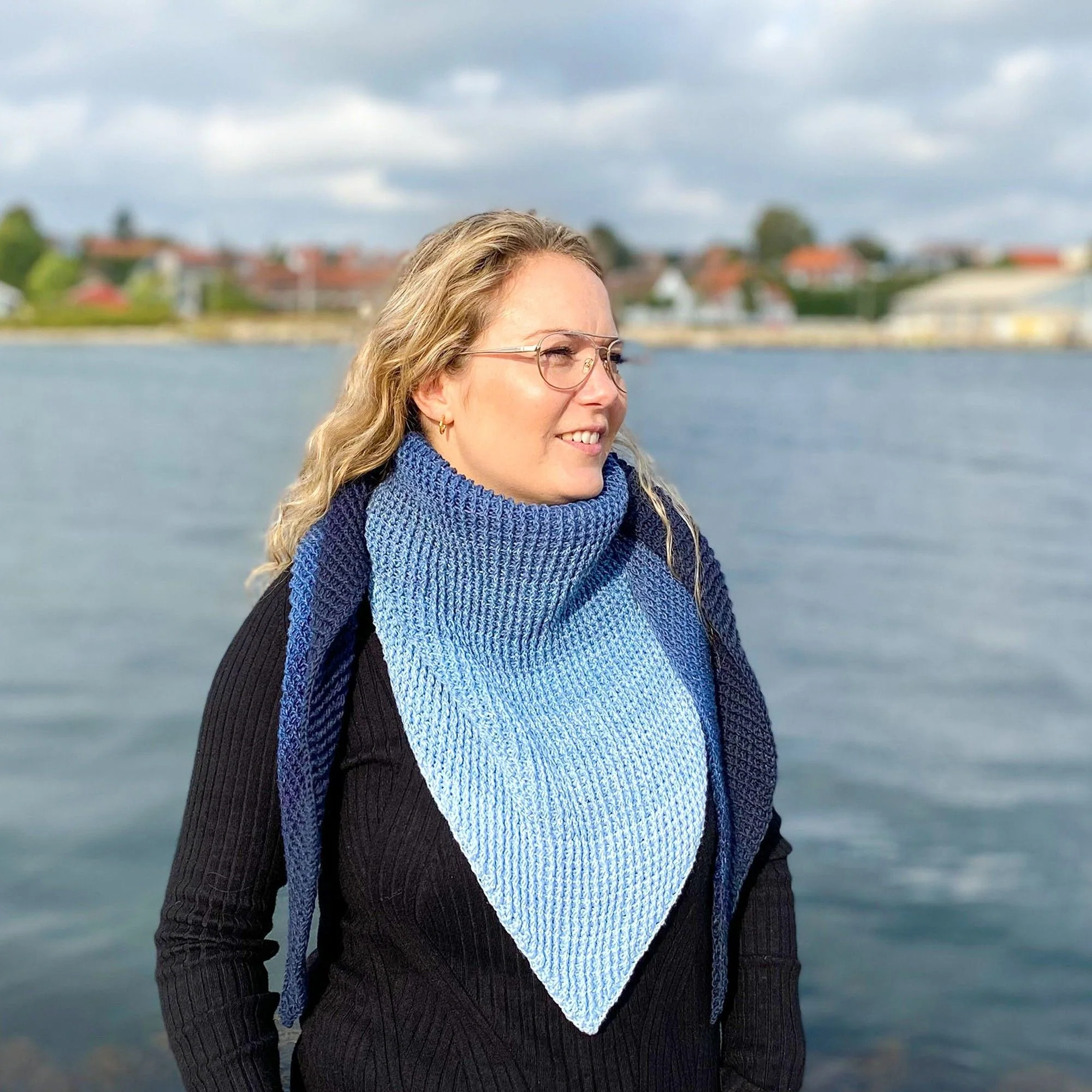 In-Lines - Shawl - Image 2