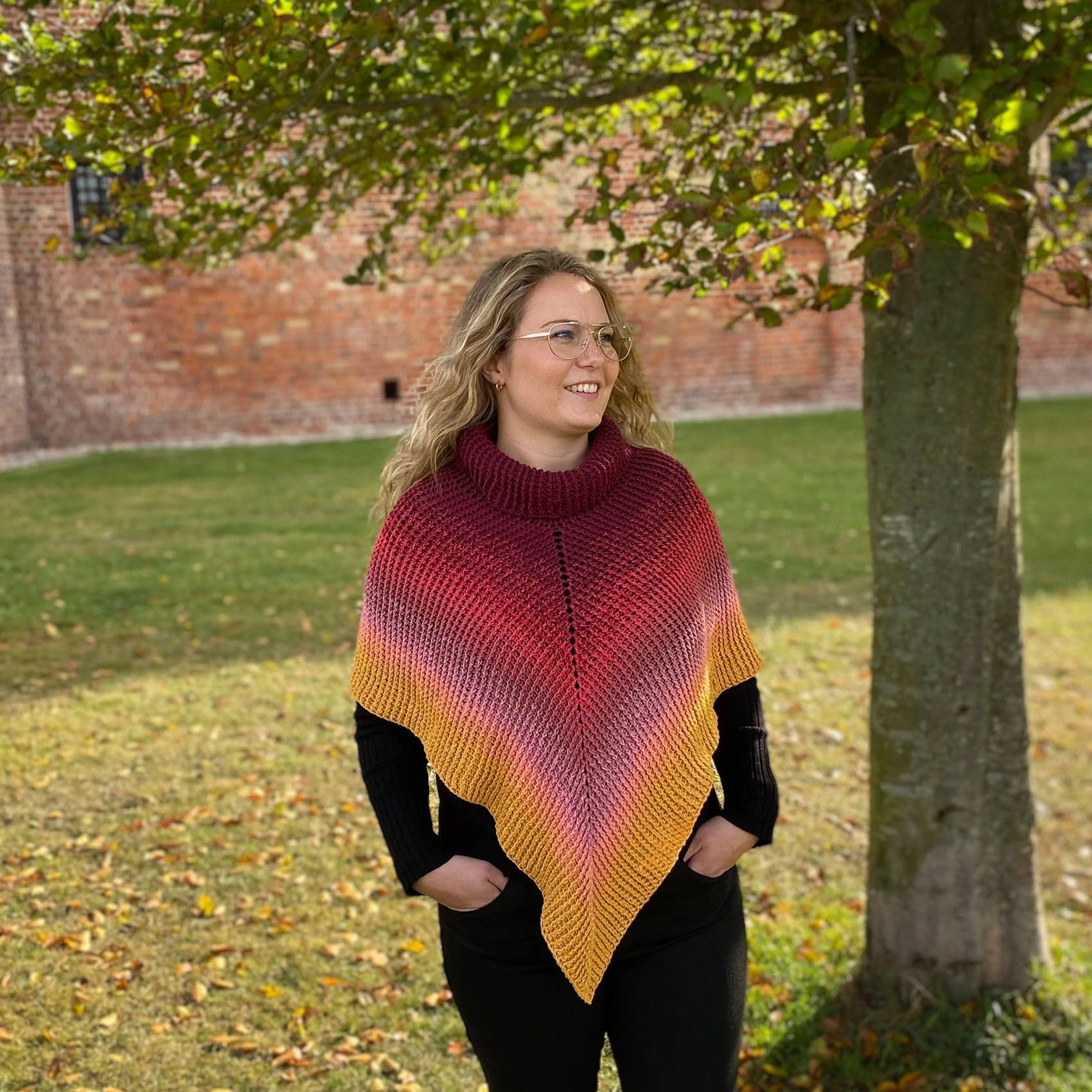 In-Lines - Poncho - Image 4