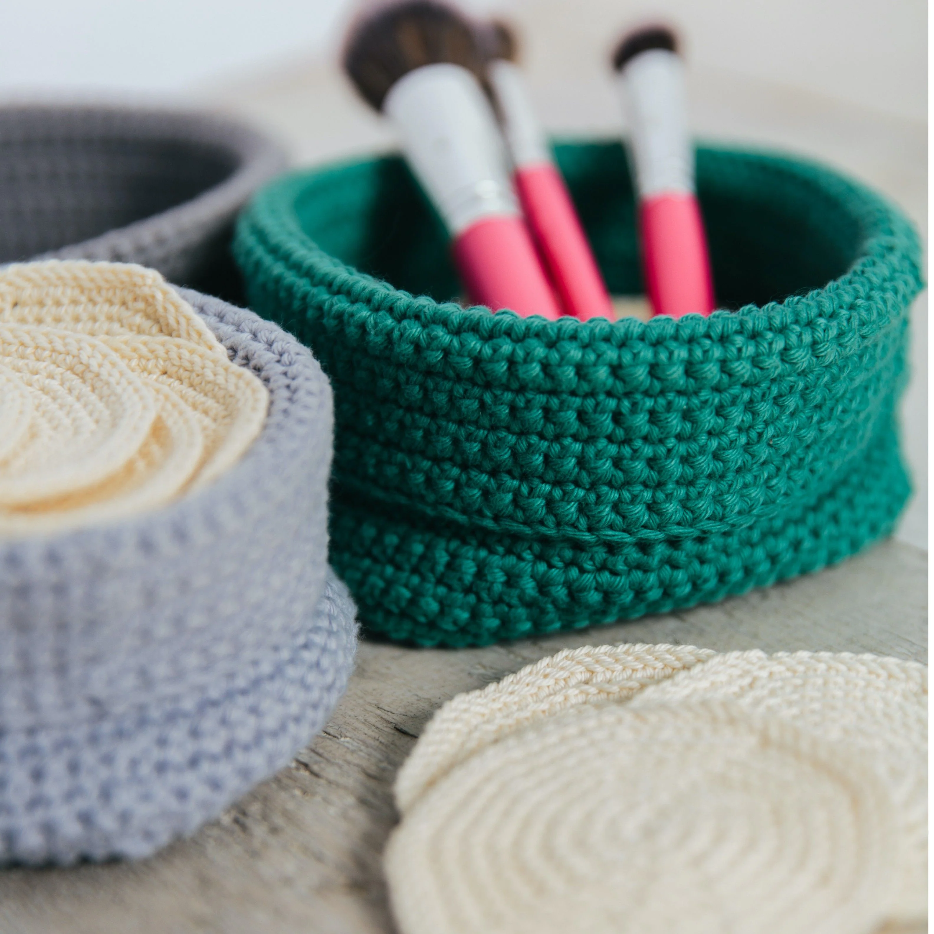 Make-up pads and pots - Image 3