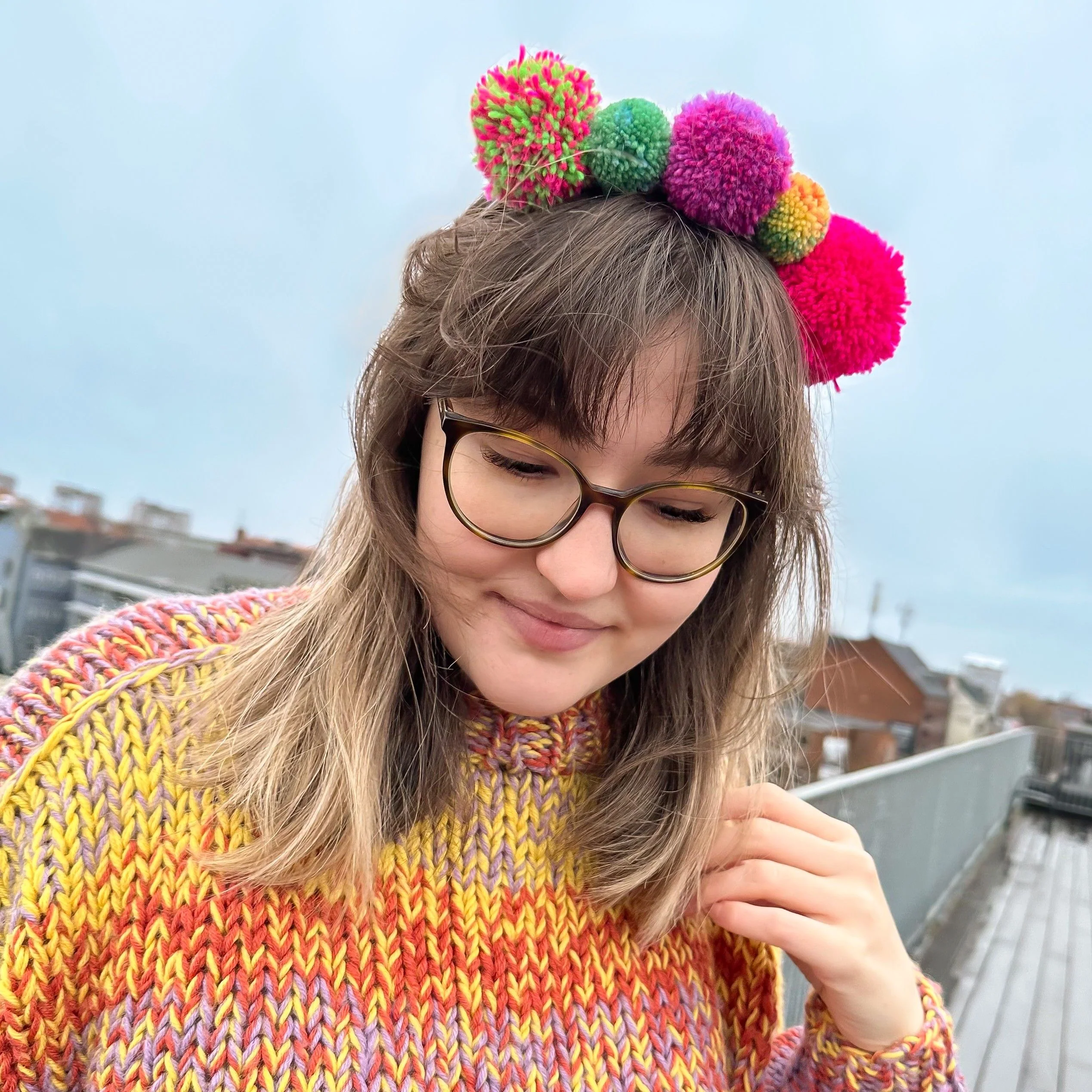 Hoop Pompom Maker Set - Image 9