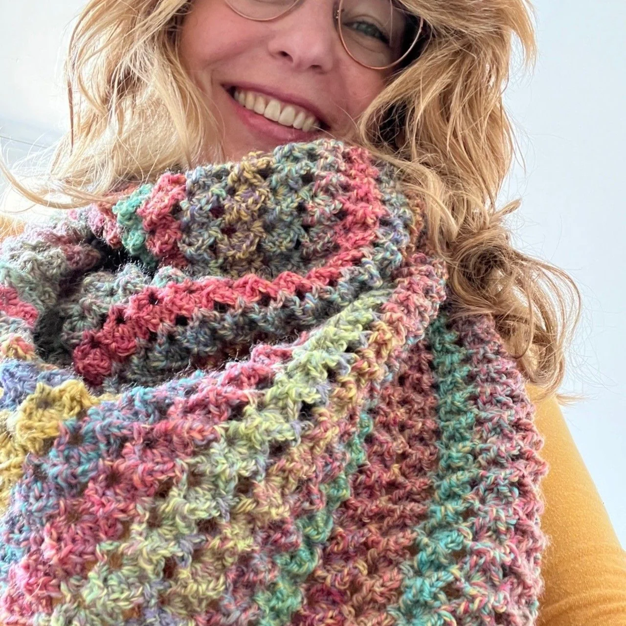 Buttercups - Shawl - Image 2