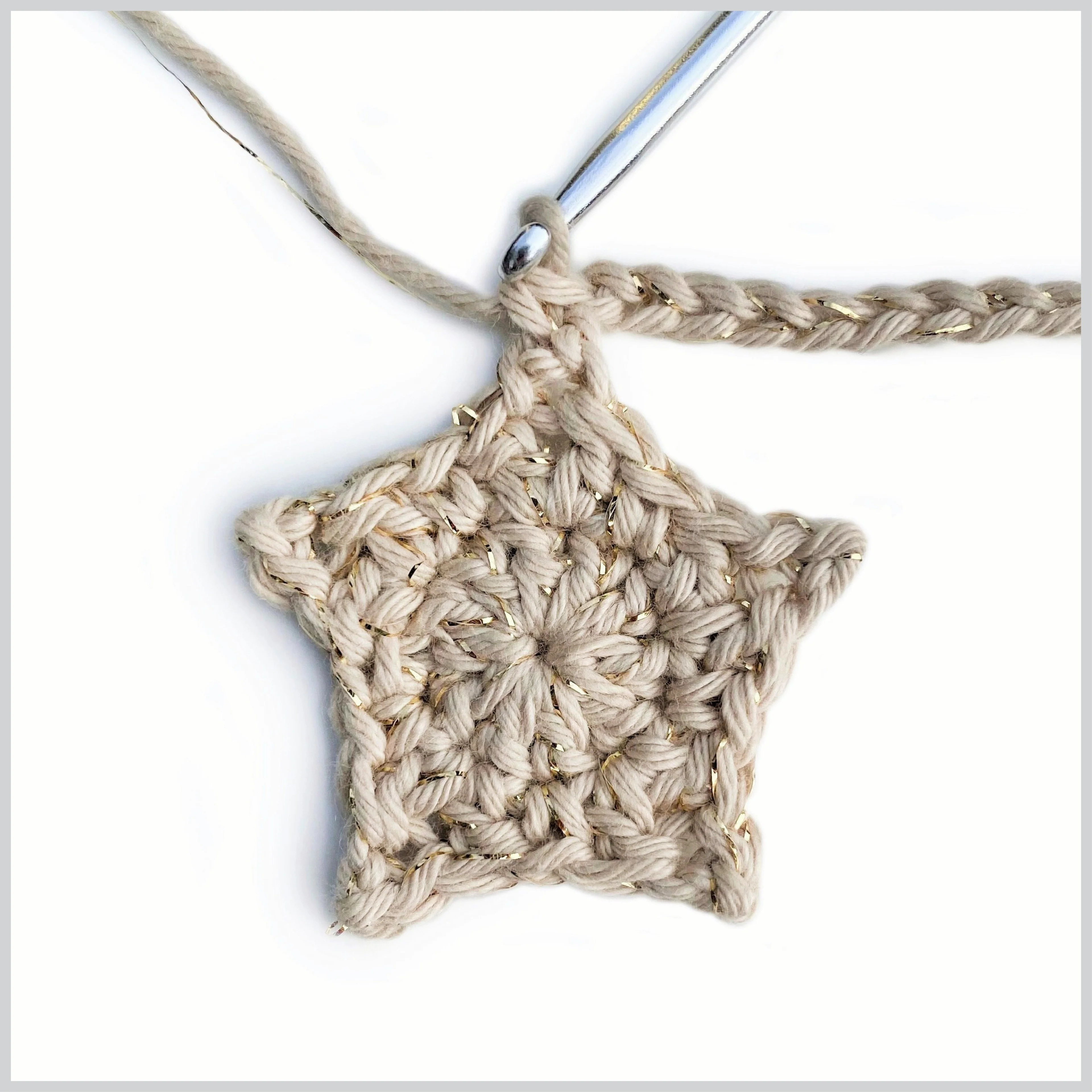 Loopy Star - Garland - Image 4