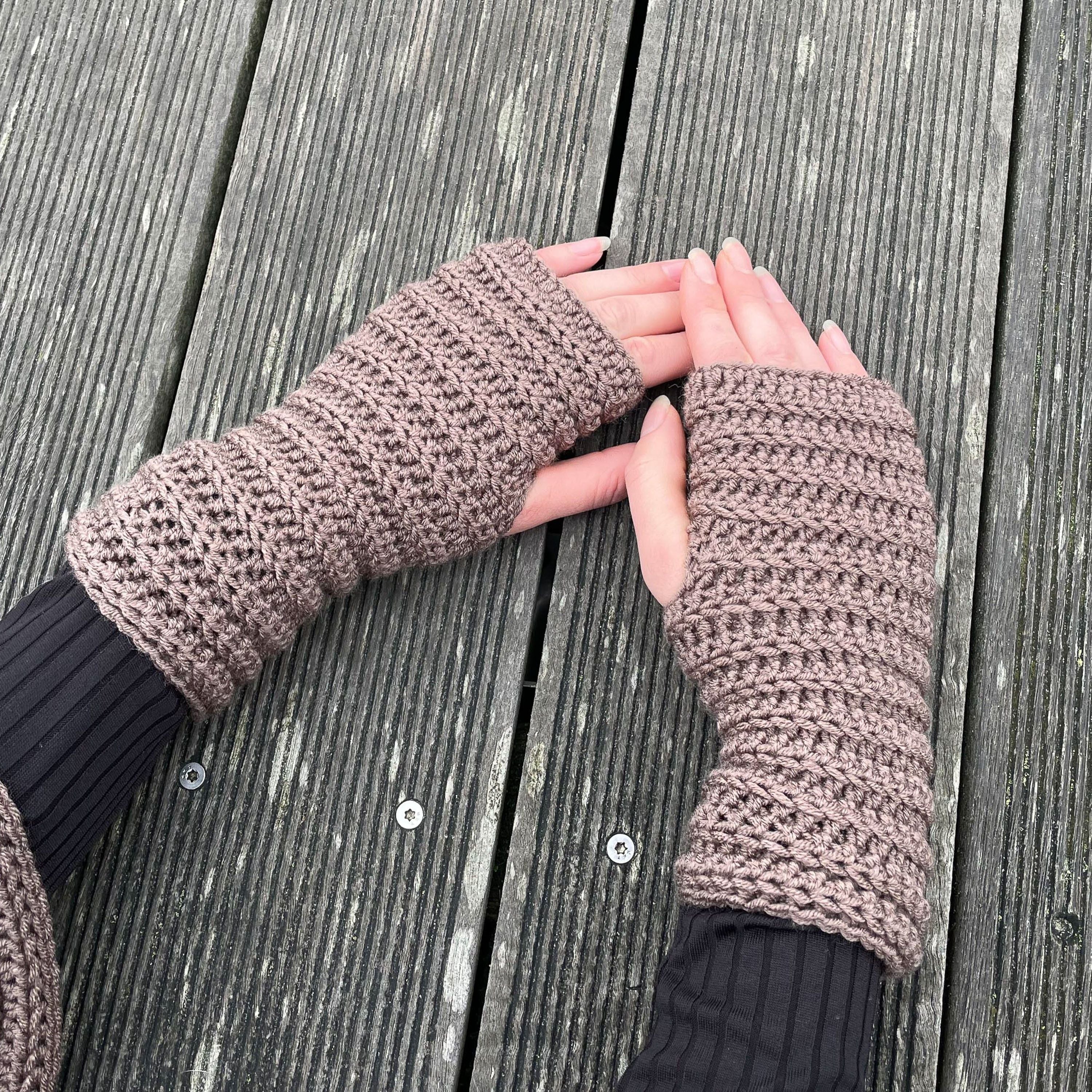 Kind Embrace - Wrist Warmers - Image 4