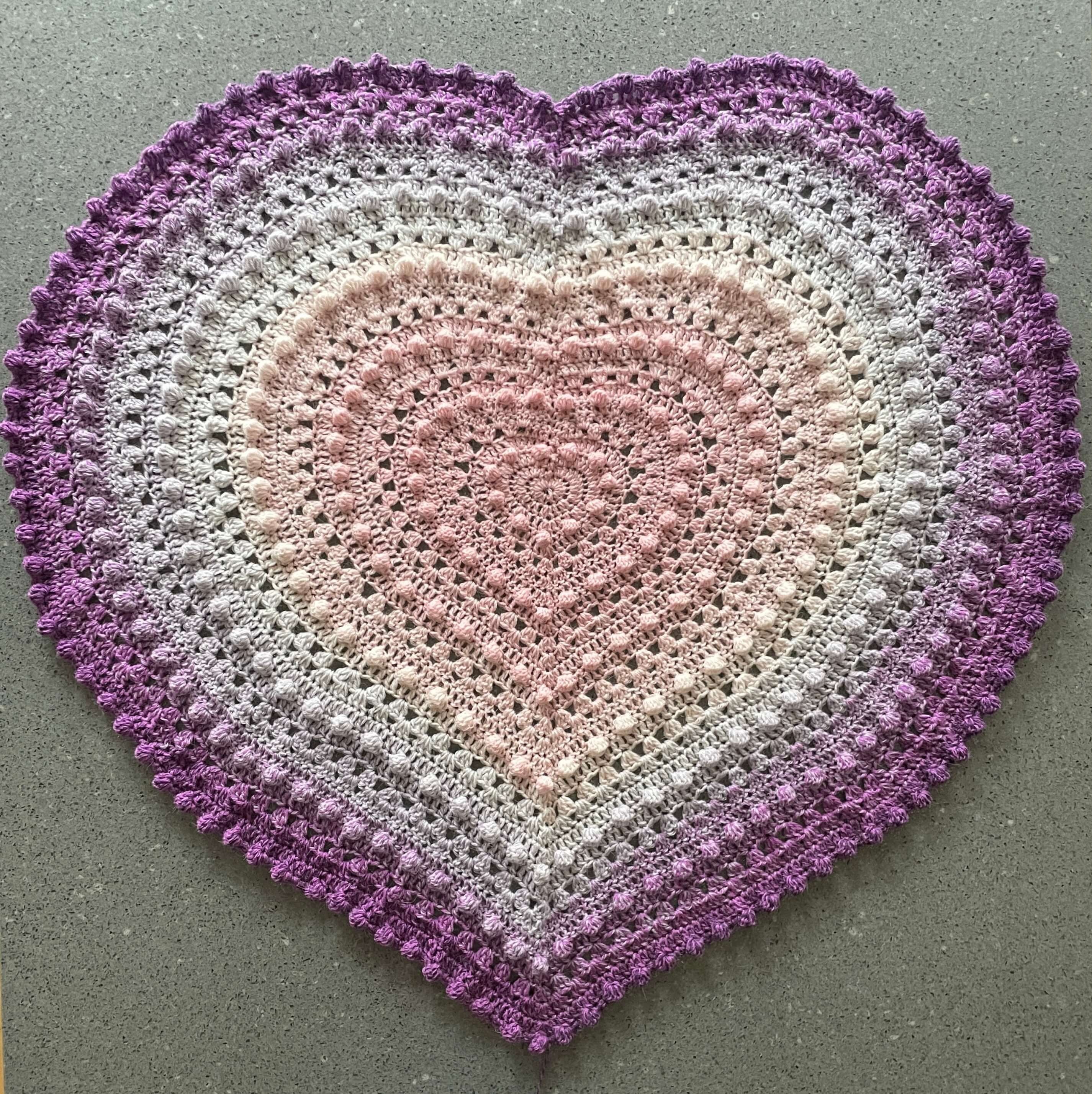 Heart Full of Love - Blanket - Image 4