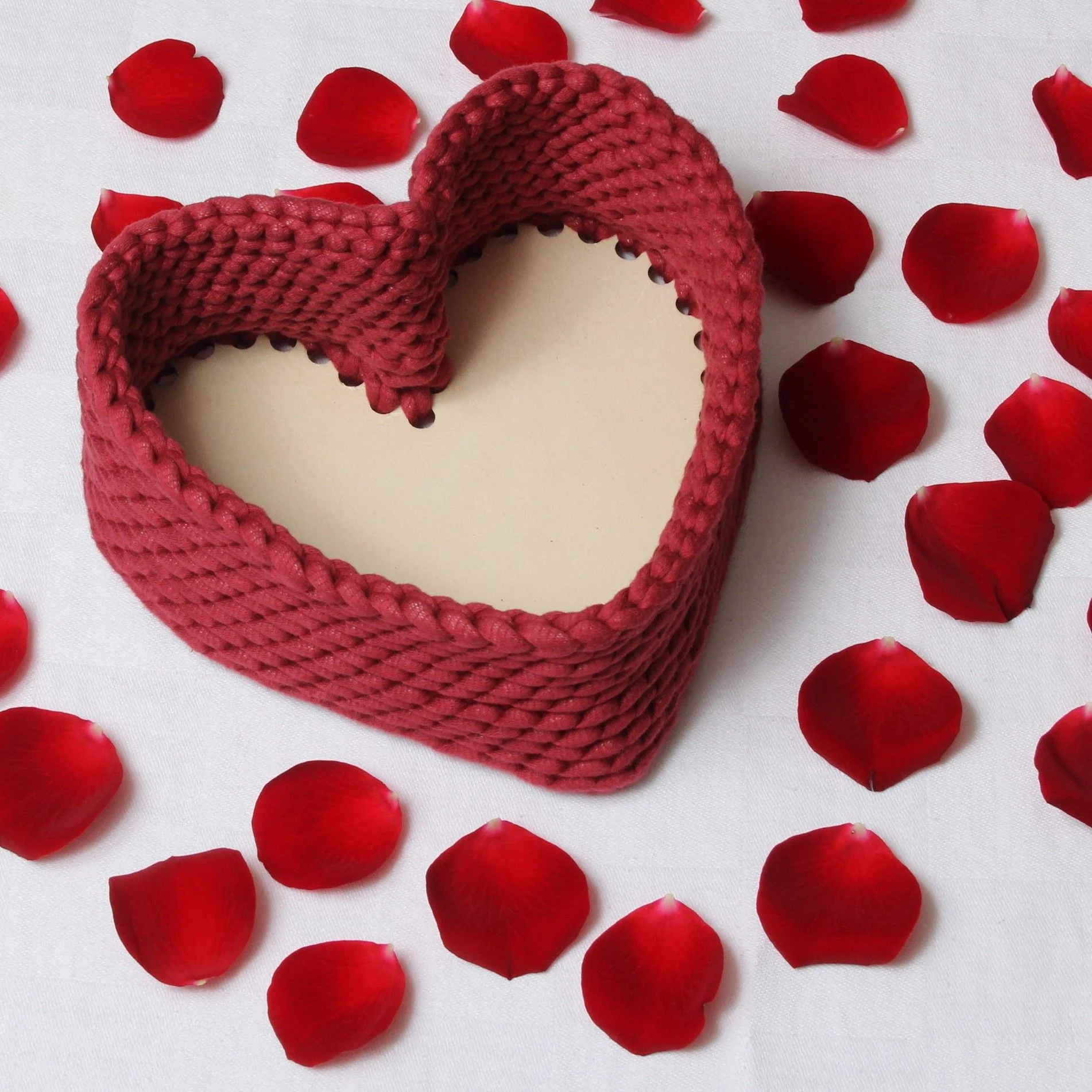 Heart Basket - For special occasions - Image 4