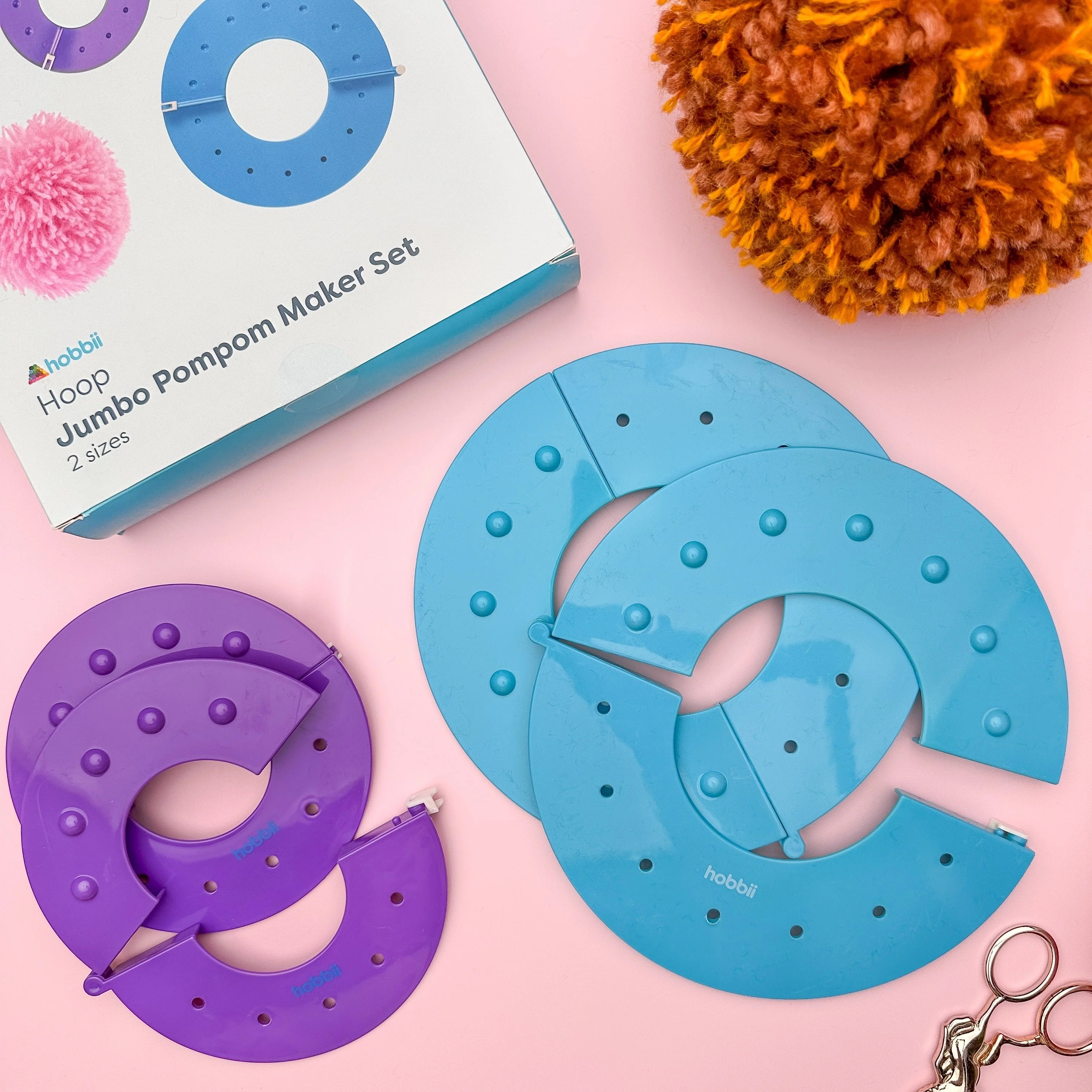 Hoop Jumbo Pompom Maker Set - Image 2