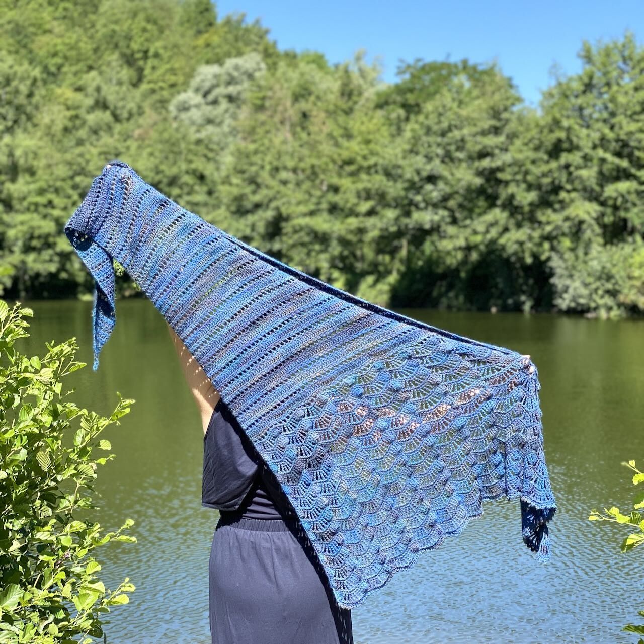 Winter Glow - Shawl - Image 2