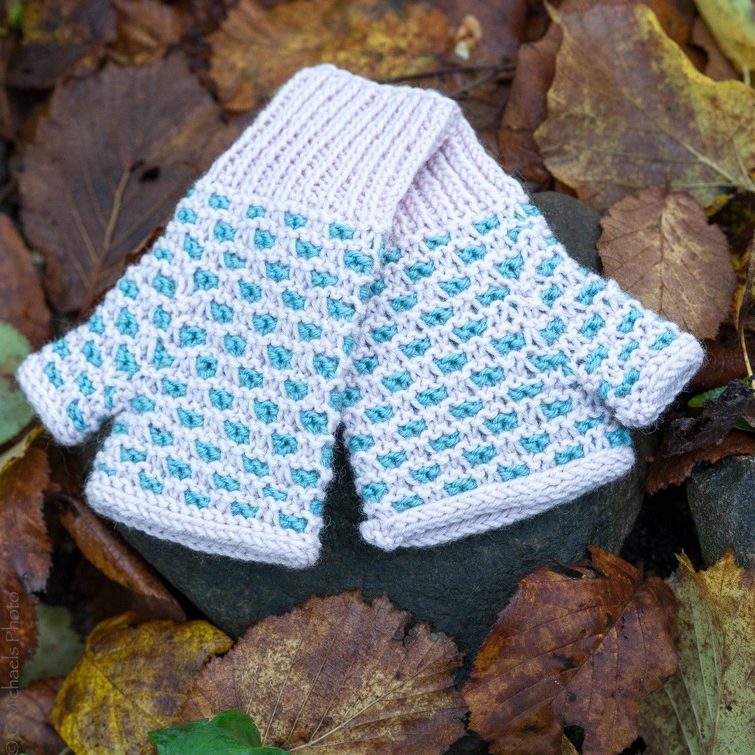 Keep Handy - Mittens - Image 5