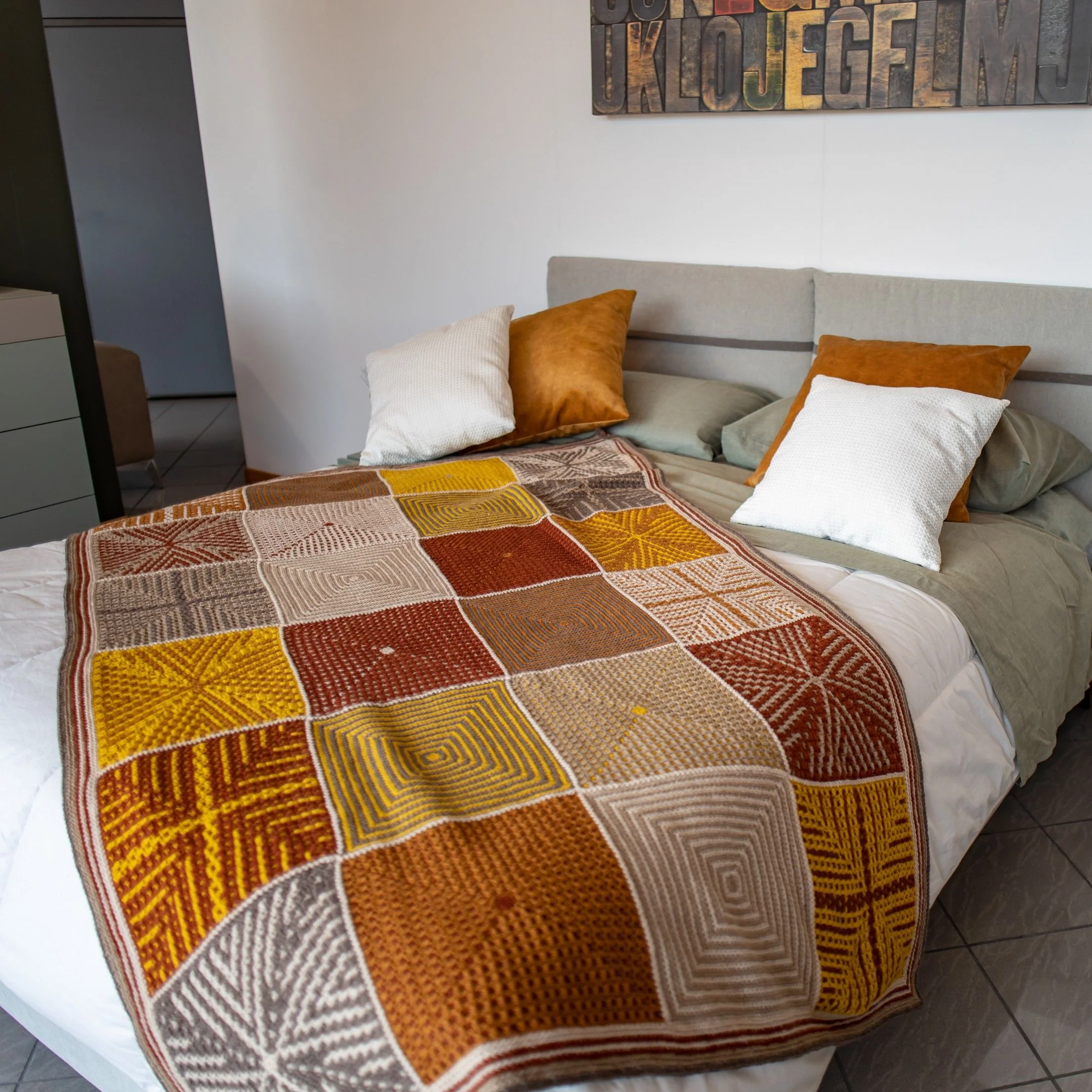 Mirror Mirror On The Throw - Blanket - Image 5