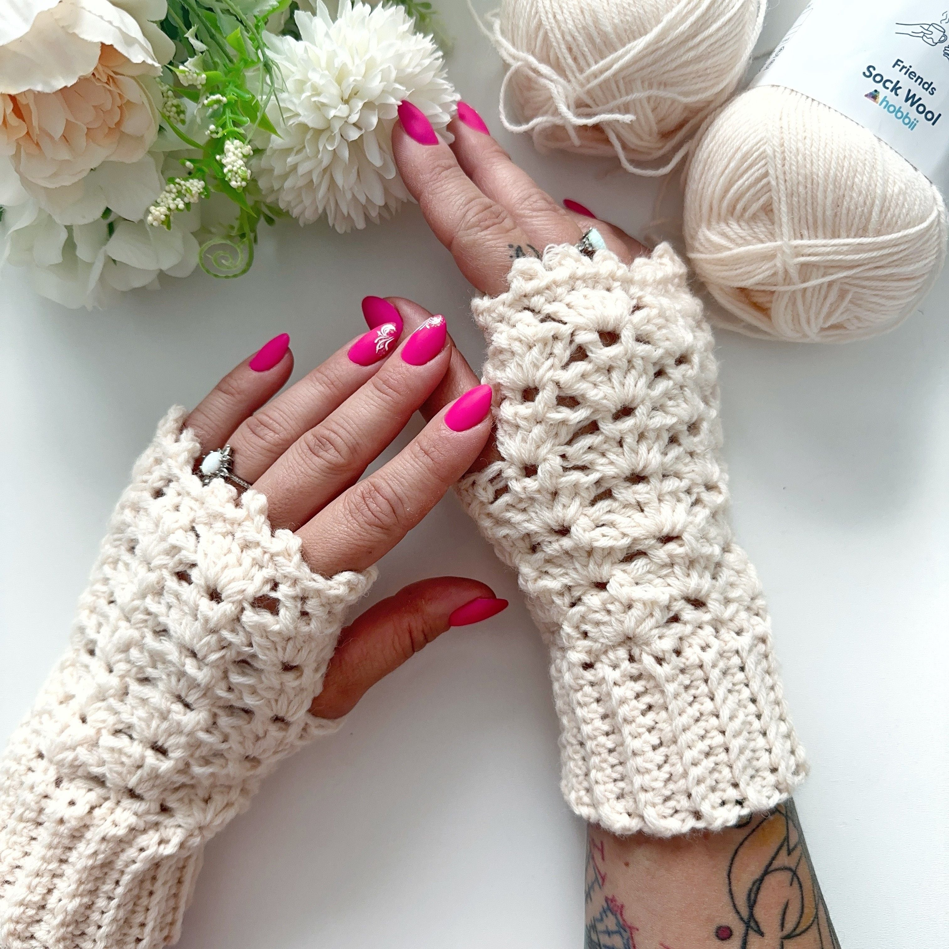 Icy Thistle - Fingerless Gloves - Image 2
