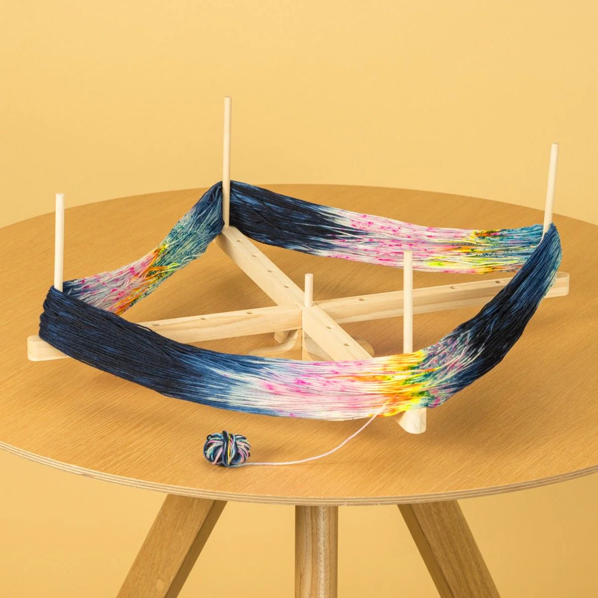 Wooden Yarn Swifter w. base - Image 4