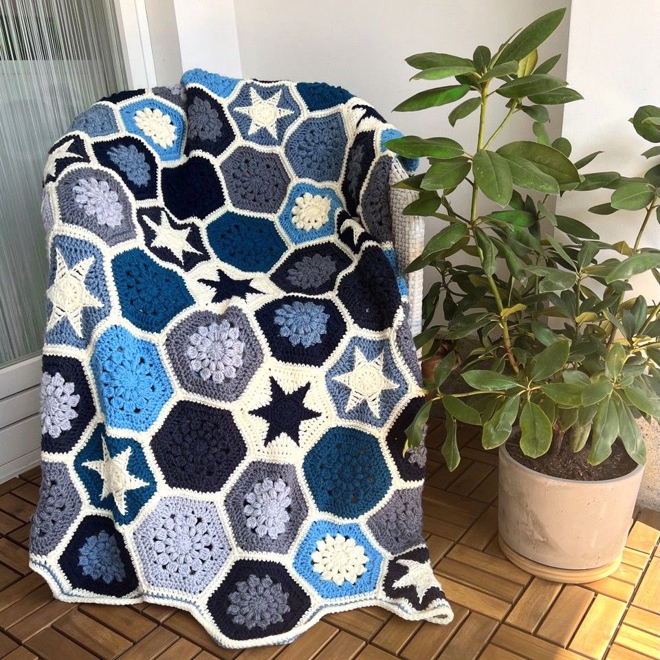 Midnight Stars - Blanket - Image 2