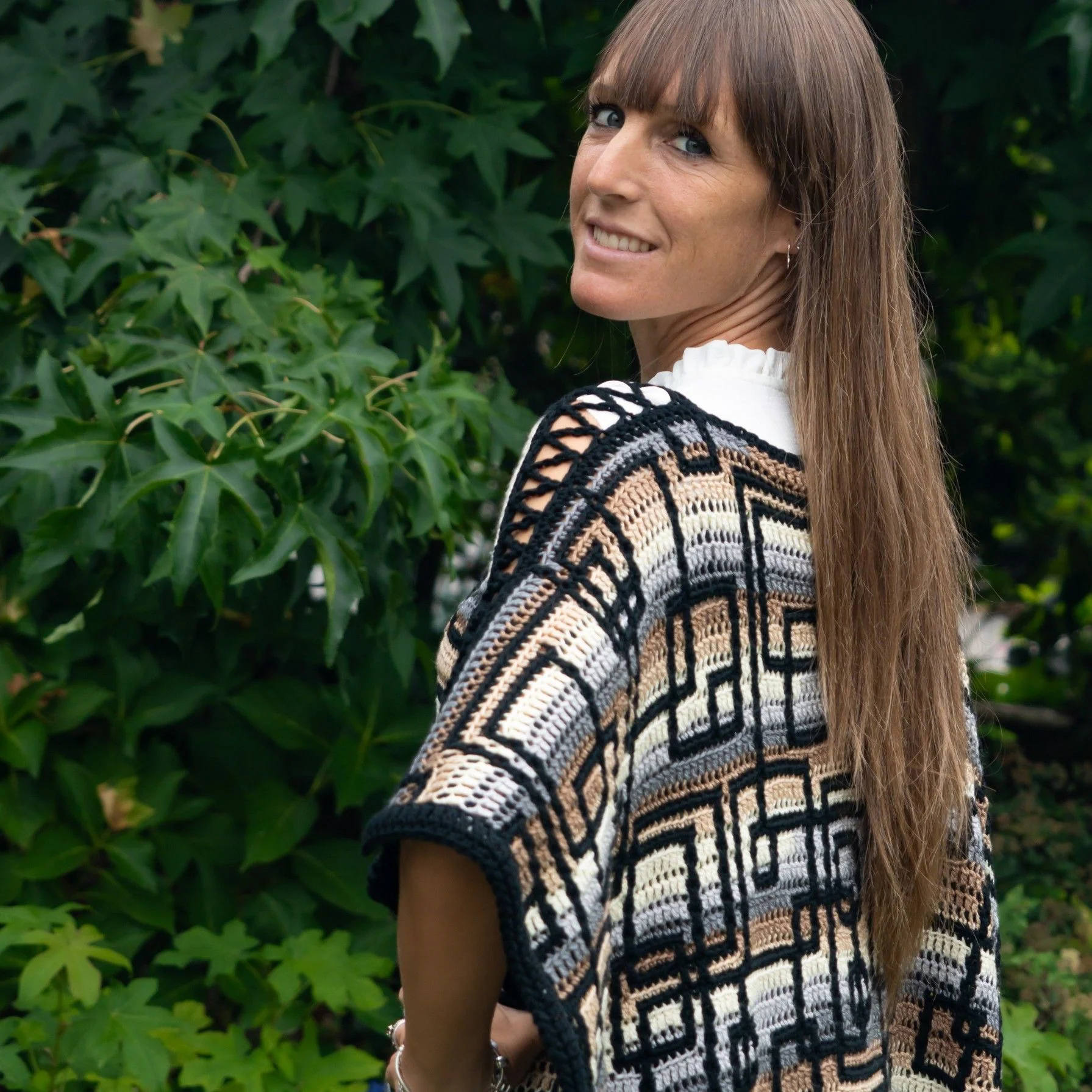 Linked Symmetry - Poncho - Image 3