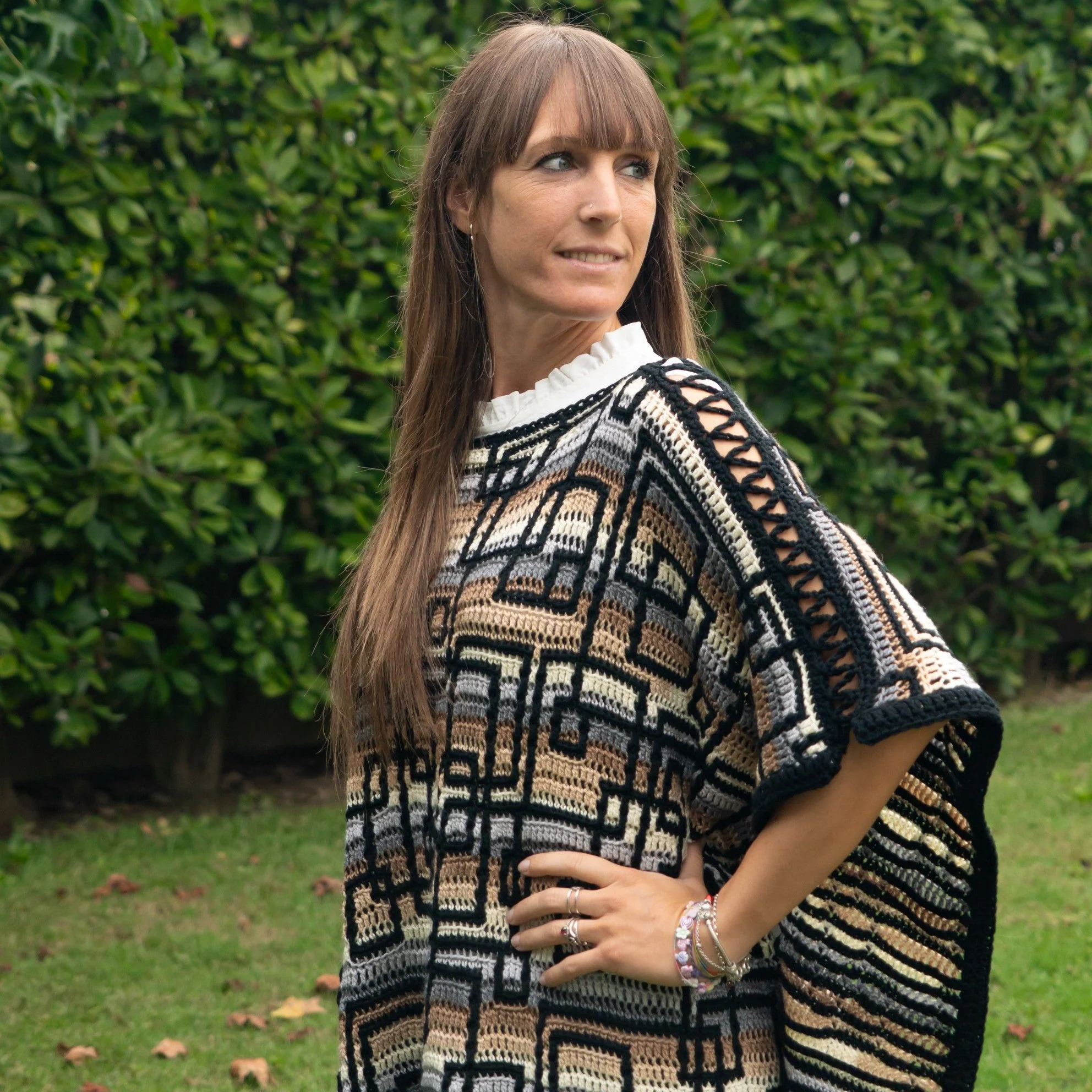 Linked Symmetry - Poncho - Image 4