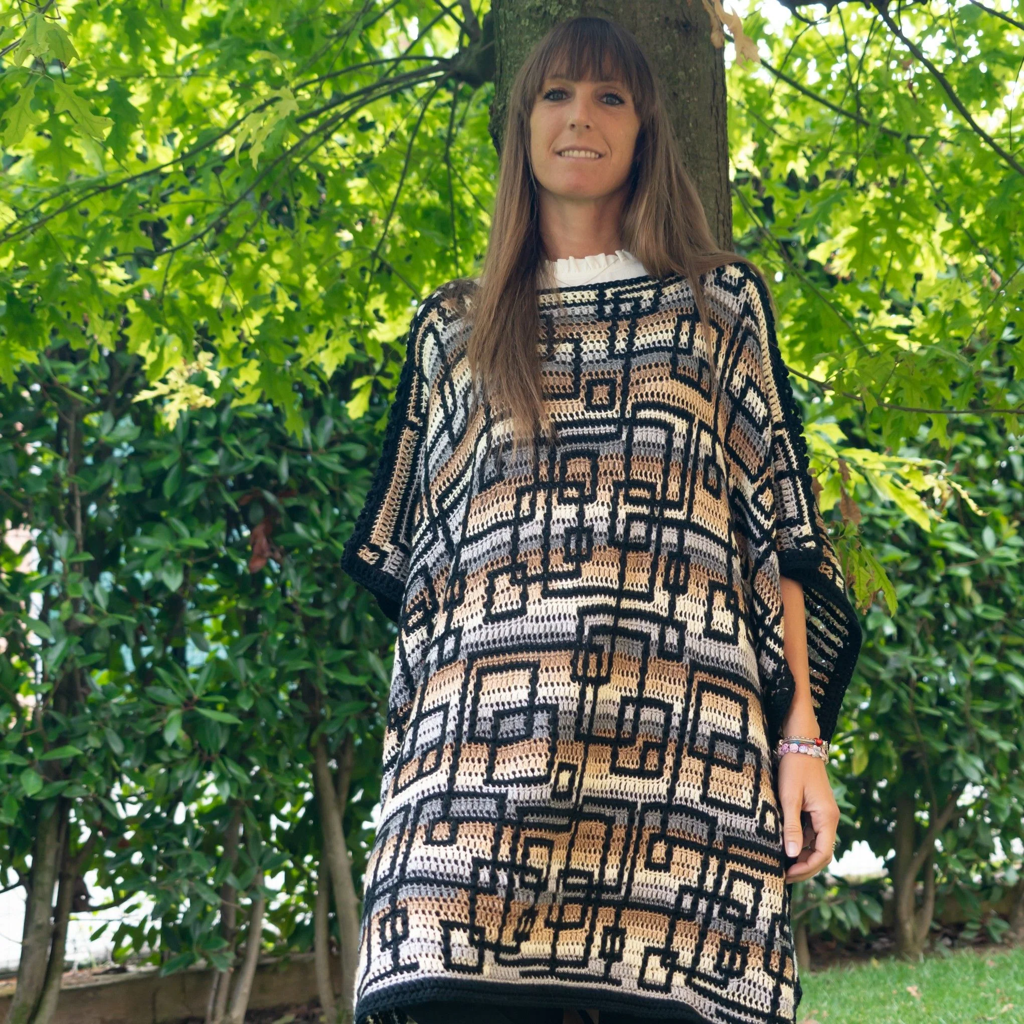 Linked Symmetry - Poncho - Image 5