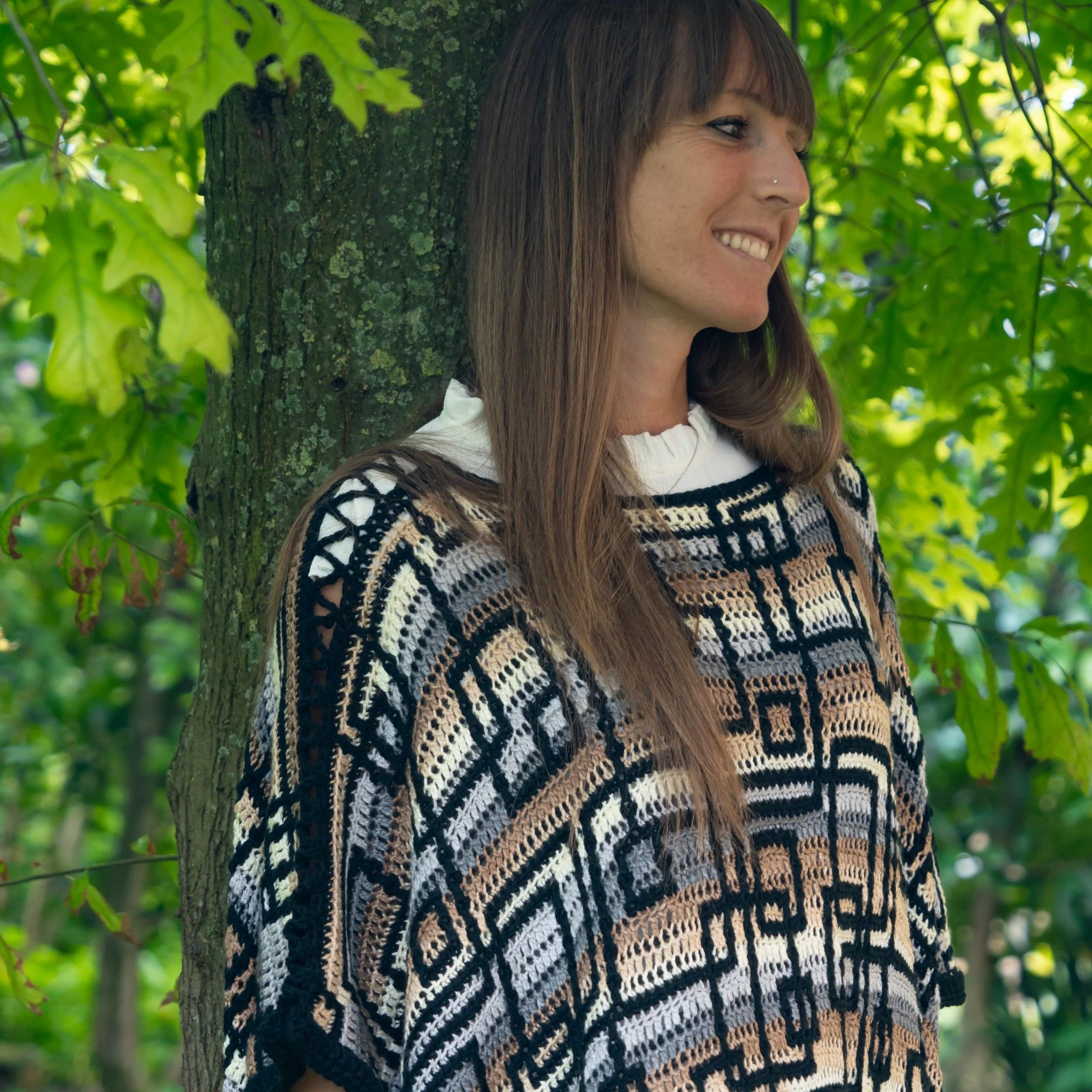Linked Symmetry - Poncho - Image 6
