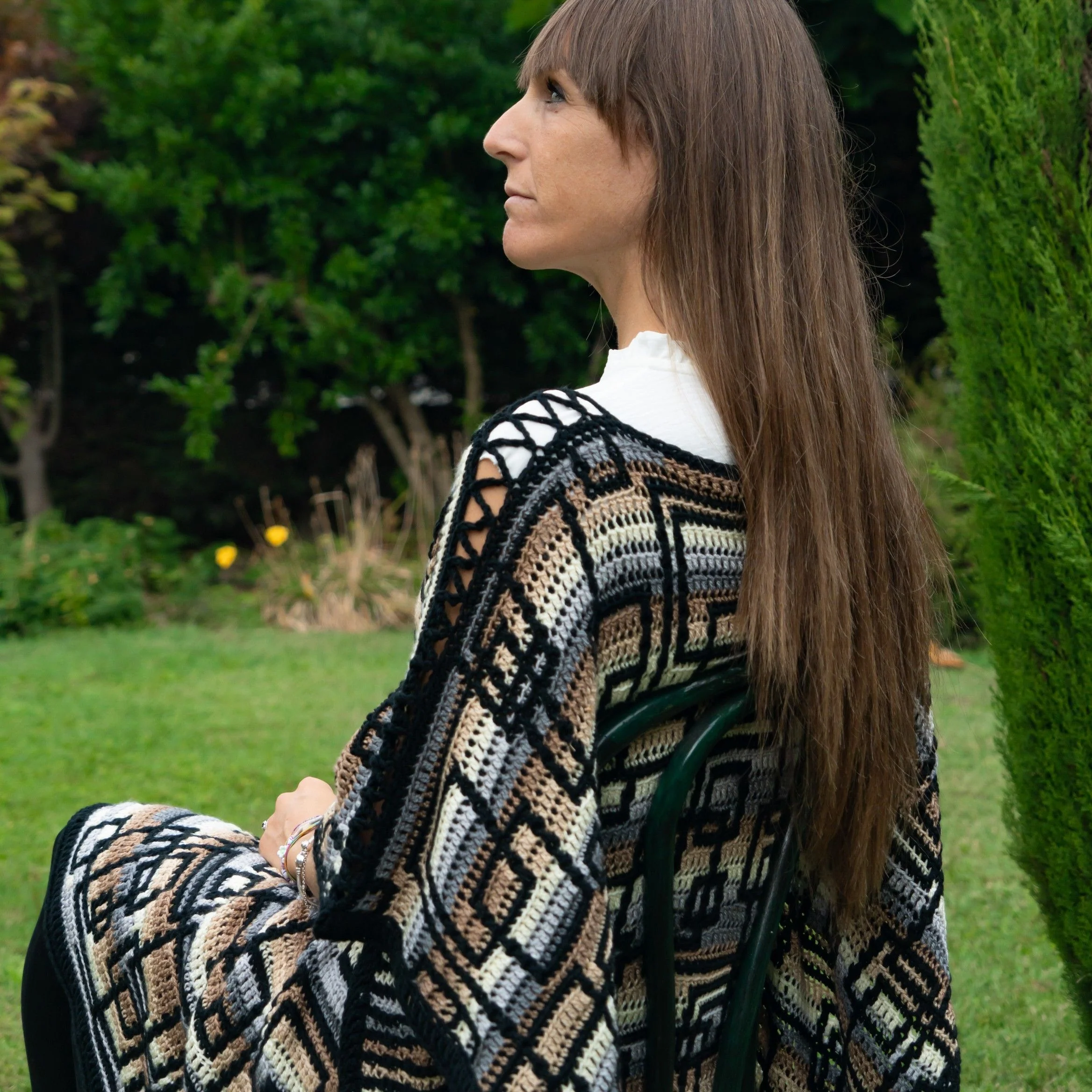 Linked Symmetry - Poncho - Image 9