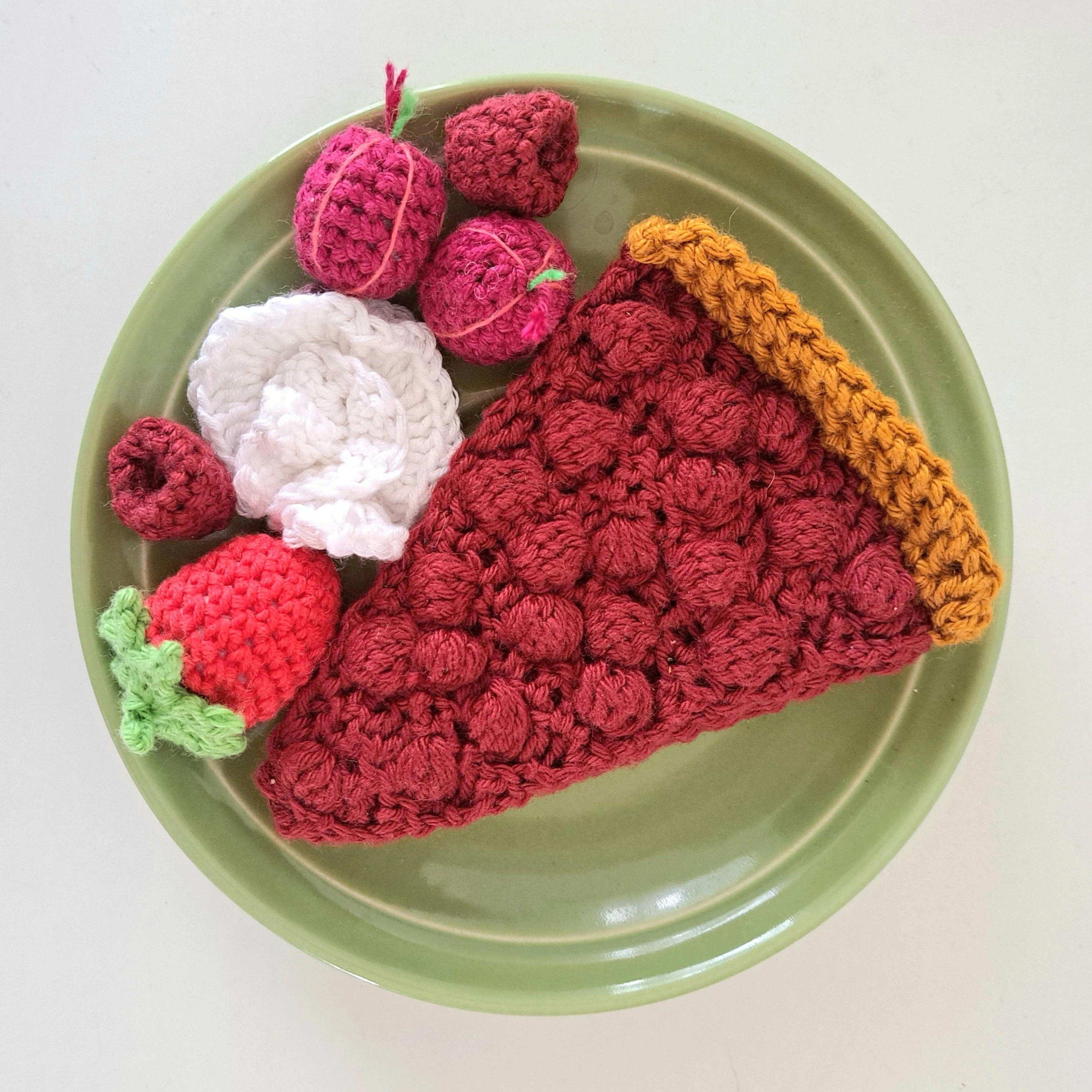 Pie with Red Berries - Image 3
