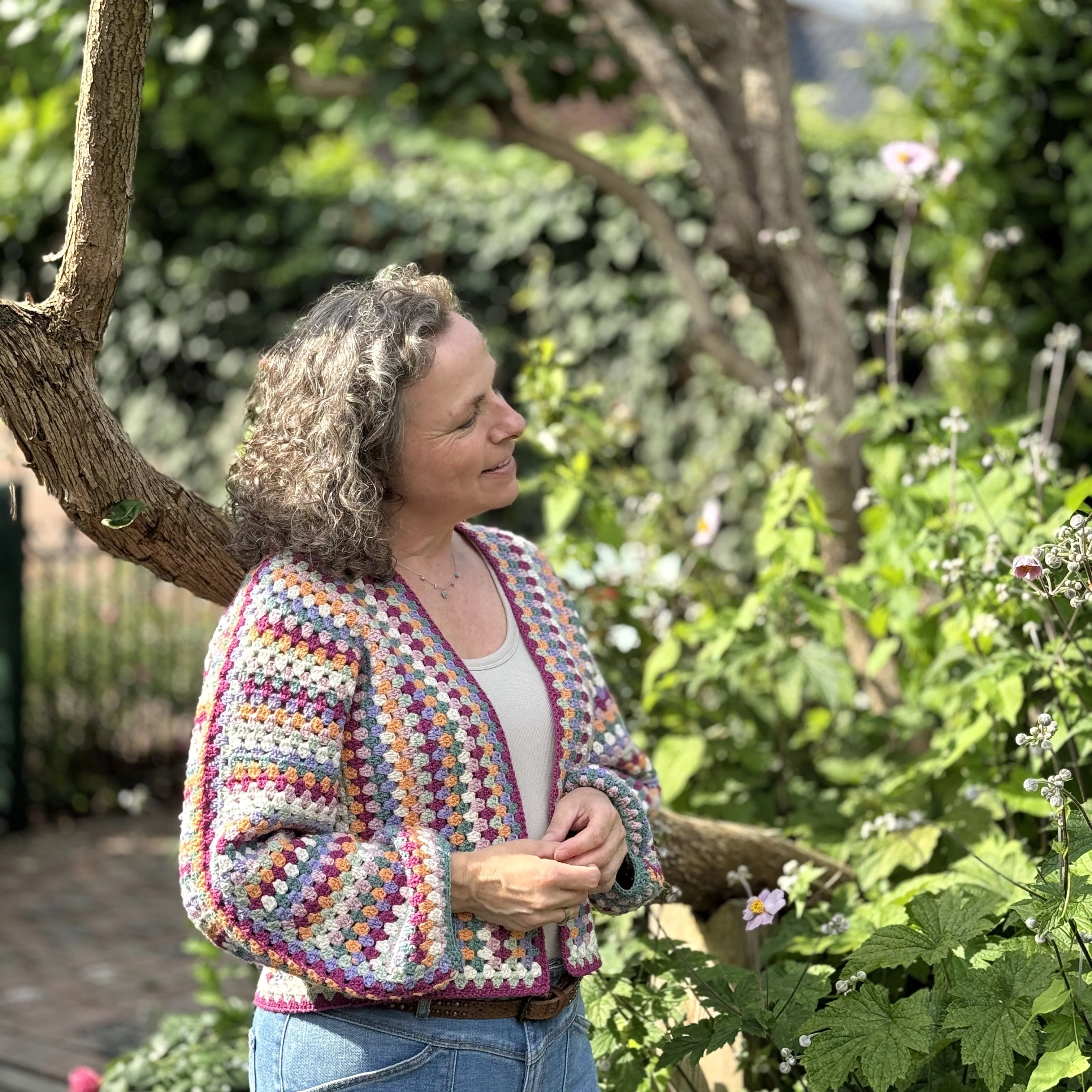 Oh So Colorful Granny - Cardigan - Image 3