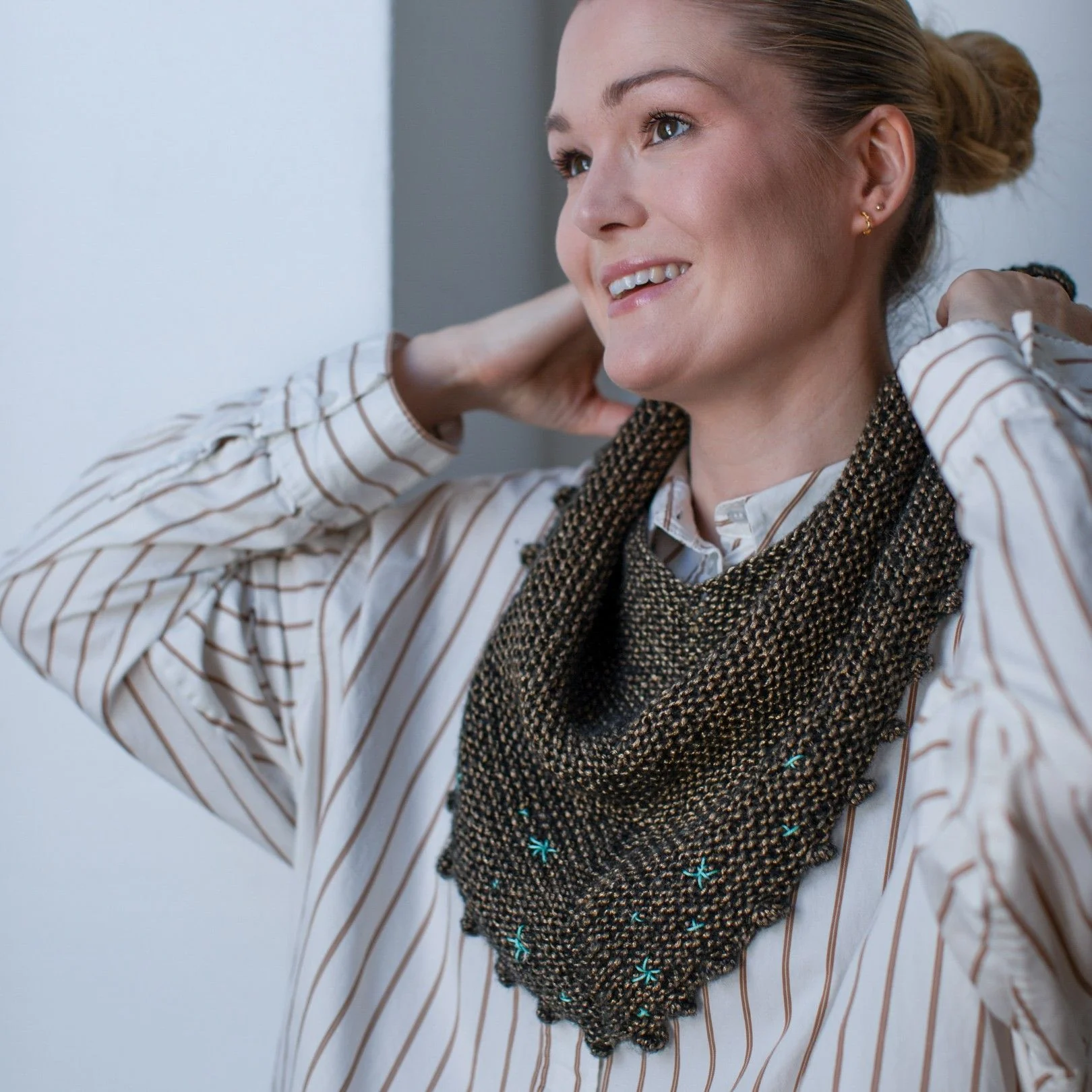 Snowflake - Scarf - Image 5