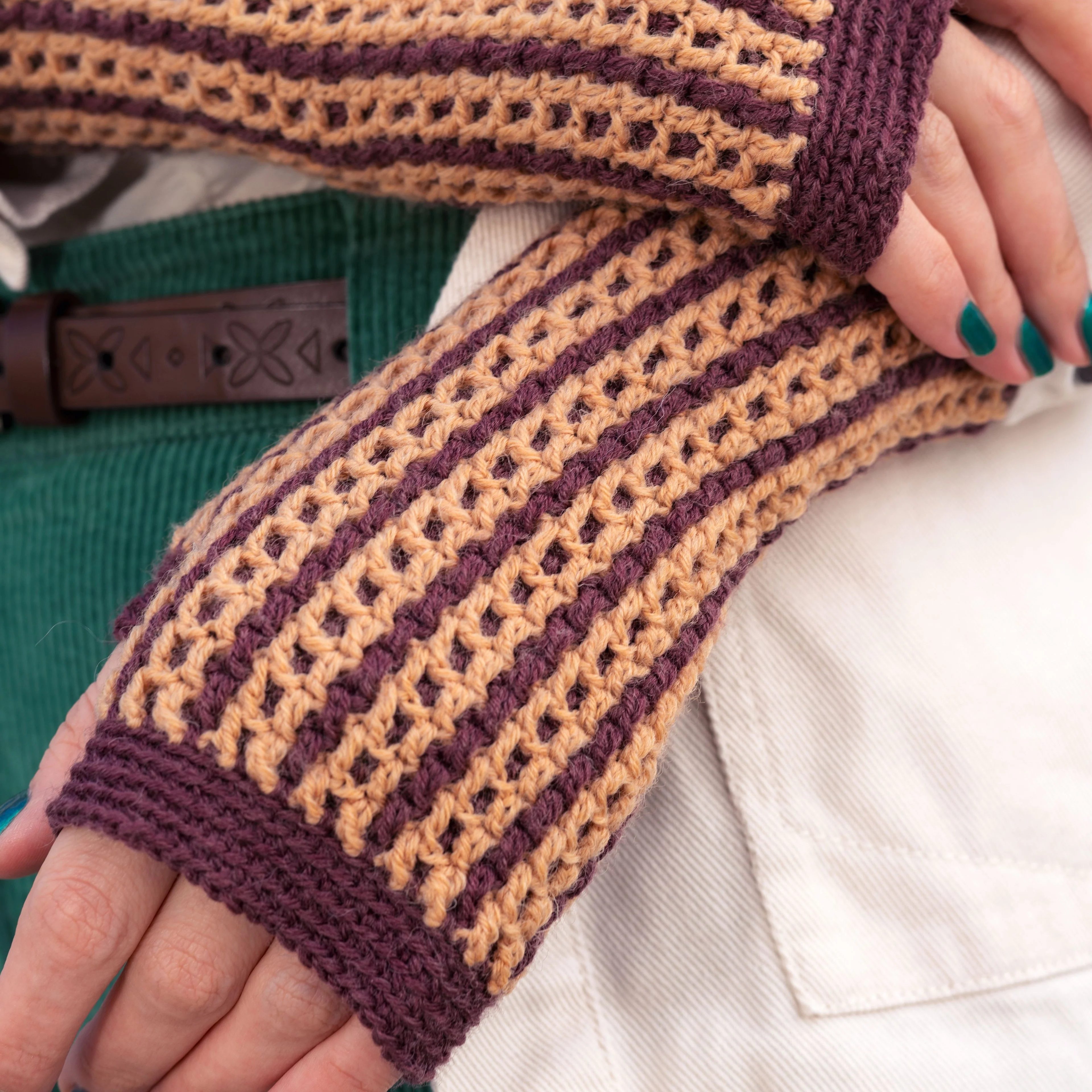 Kaleidoskope - Fingerless Mittens - Image 8