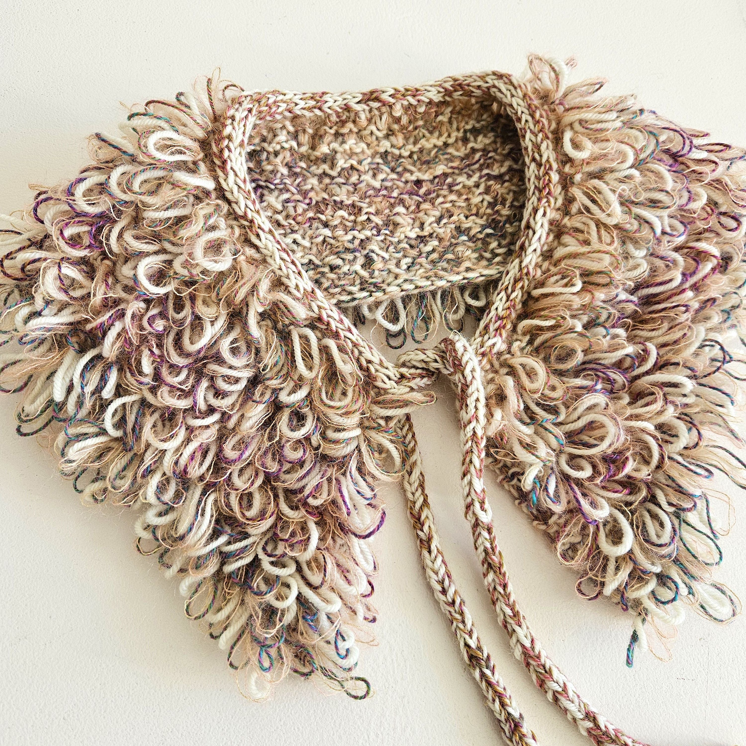Den Glade Krave - Decorative collar in loop stitch - Image 2