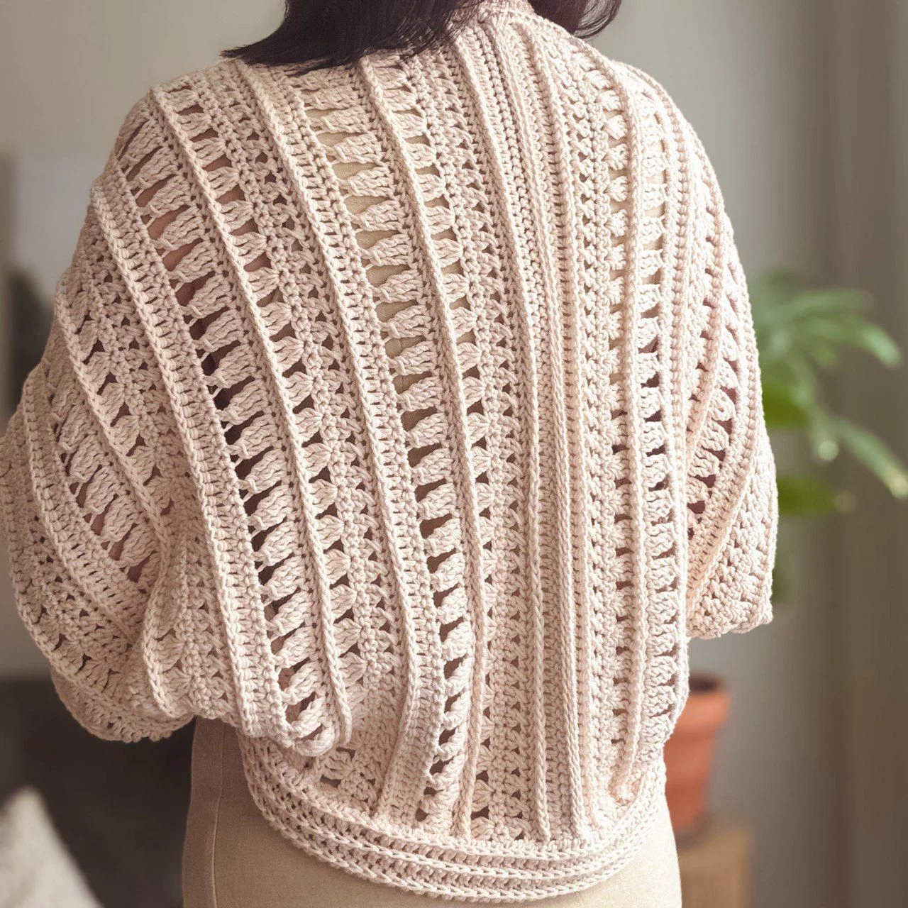 Charlotte - Shrug - Image 3