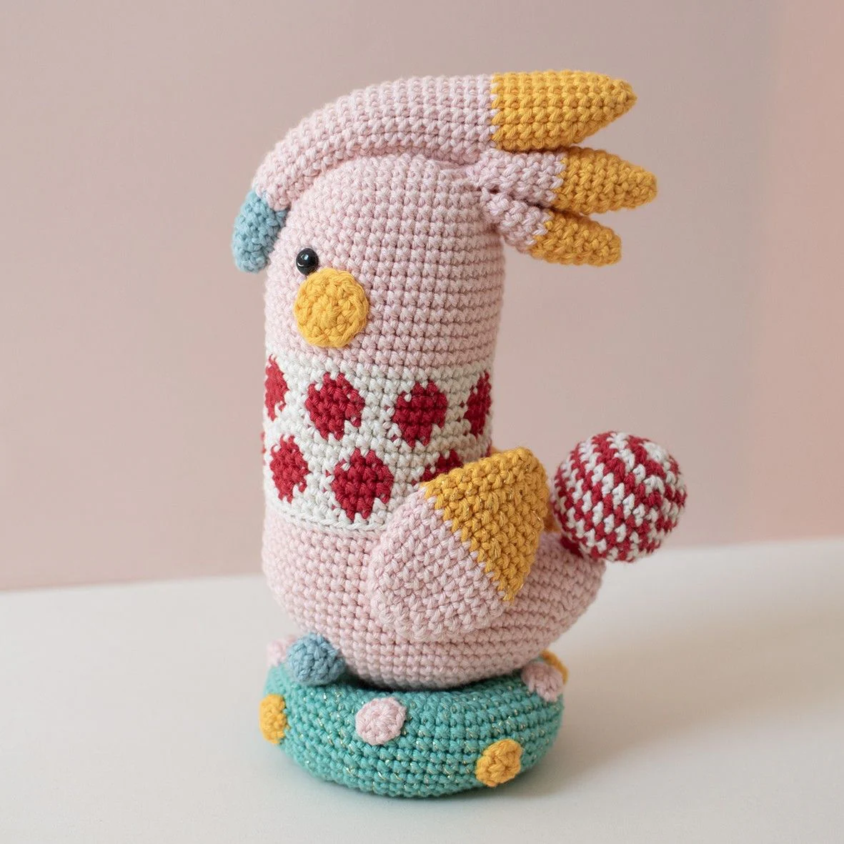 Luna Cockatoo - Crochet Kit - Image 2